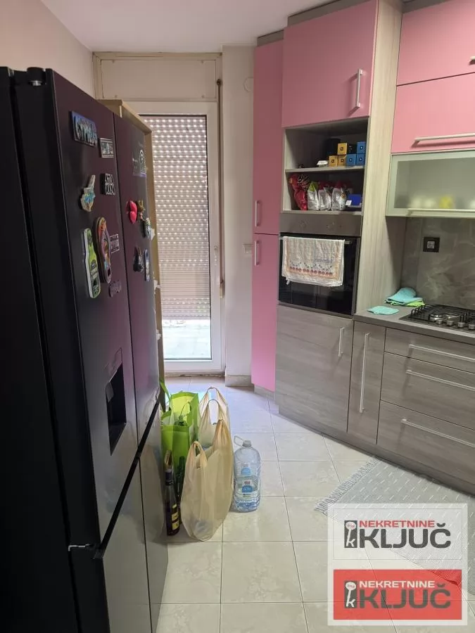 NOVO NASELJE-SAVINA, 73m2, Dvoiposoban, Fasadna cigla 18