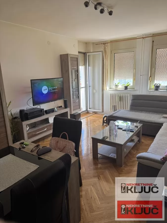 NOVO NASELJE-SAVINA, 73m2, Dvoiposoban, Fasadna cigla 2