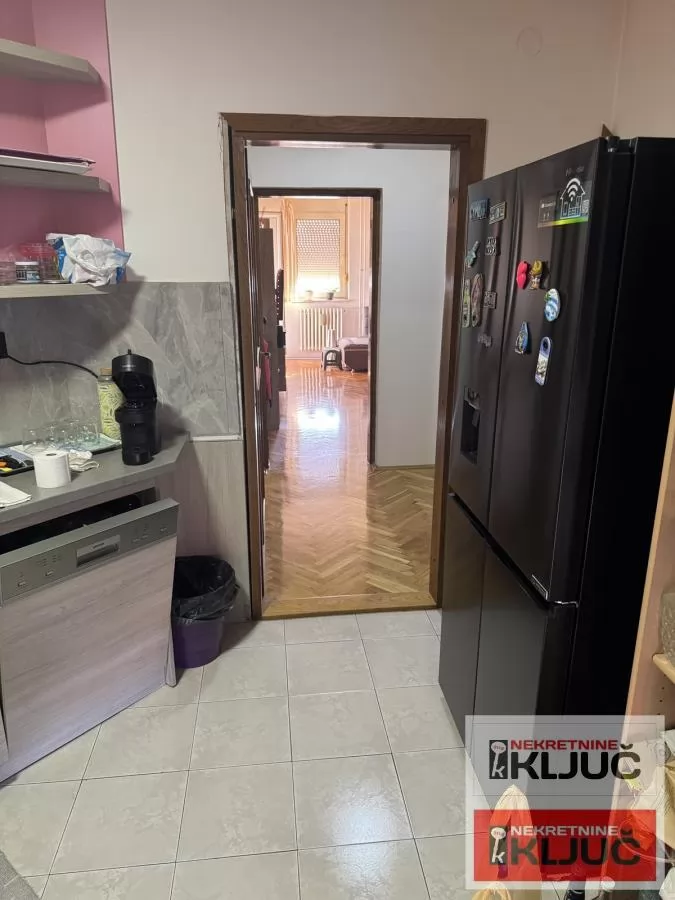 NOVO NASELJE-SAVINA, 73m2, Dvoiposoban, Fasadna cigla 9