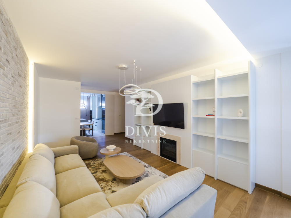 Vrtovi Ceraka  neuseljavan 4 0 stan  110m2  garaža 2