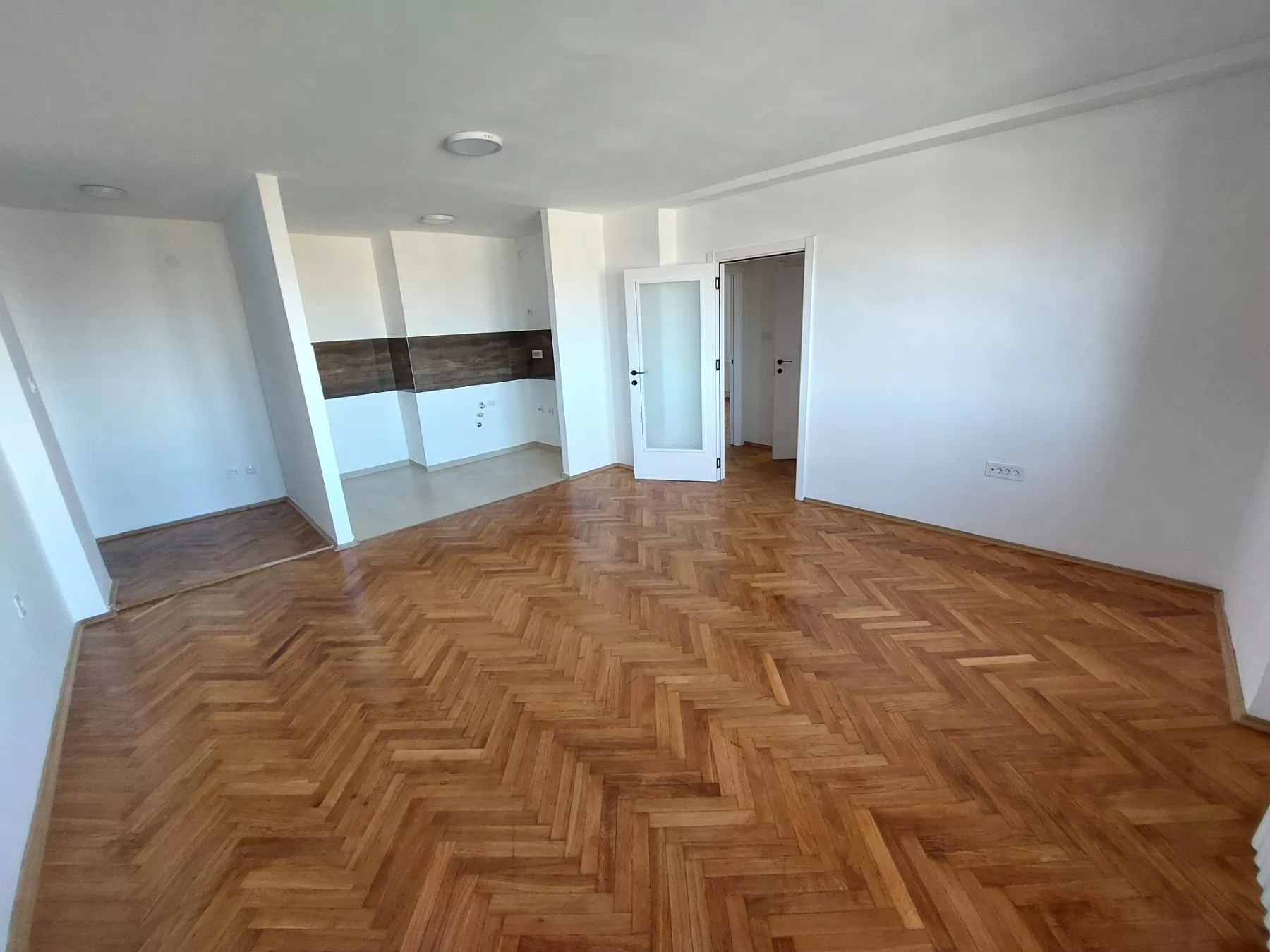 Stan,NOVI SAD,BULEVAR,kv: 64, € 174500, ID: 1019273 3