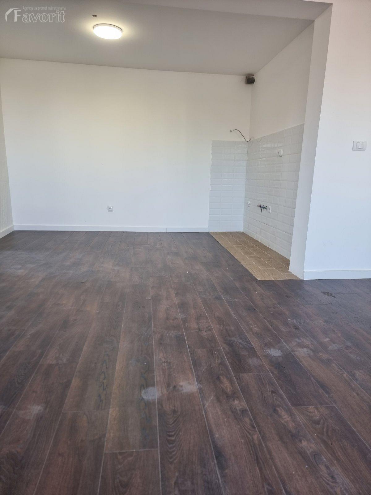 UCITELJSKO NASELJE, RUDJERA BOSKOVICA, 57m2 1