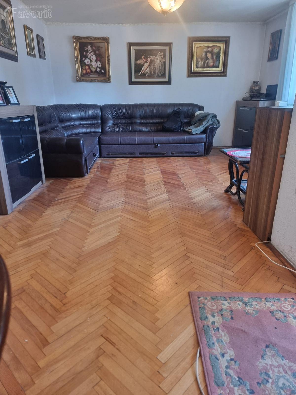 VOJVODE STEPE, MILKE GRGUROVE, 68m2 2