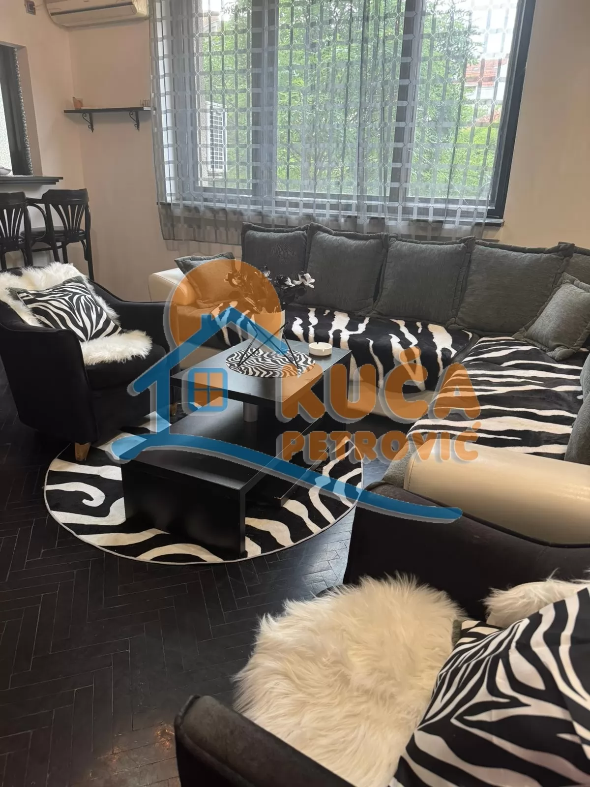 Dvosoban stan, 74 m2, Centar, Generala Milojka Lešjanina ID: i-015215 5