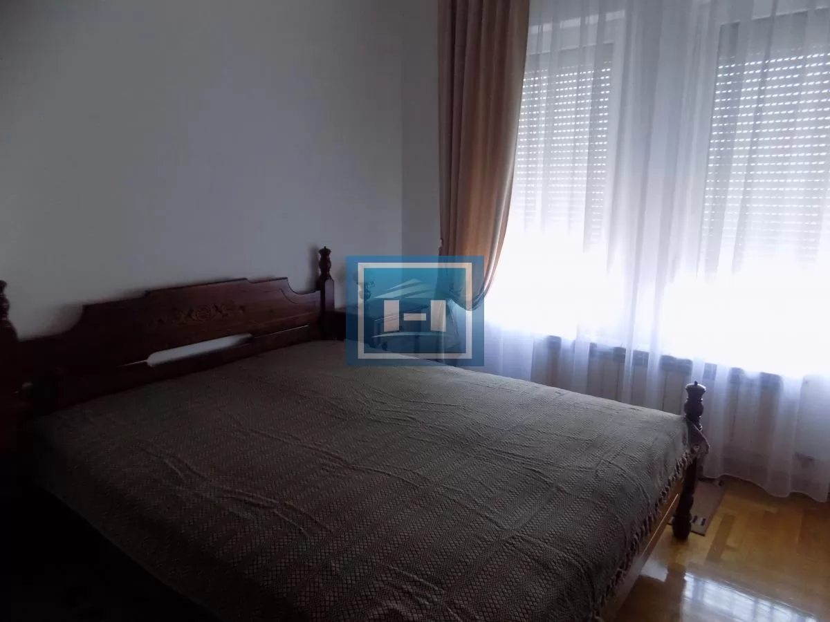 Dvosoban stan u Orbis zgradi 3