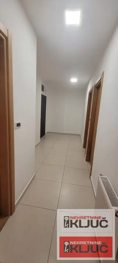 PETROVARADIN, 64m2, Trosoban, Novogradnja 7