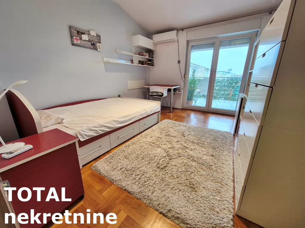 Stan,NOVI SAD,CENTAR,kv: 144.00, € 432000, ID: 1101380 24