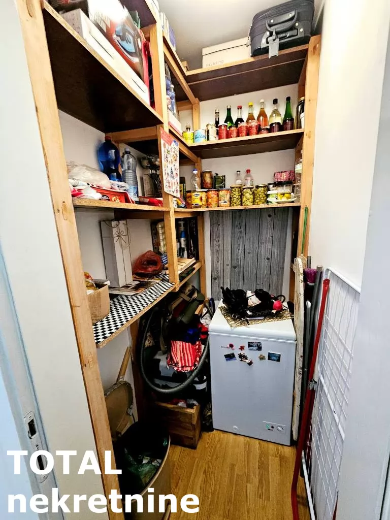 Stan,NOVI SAD,ZELEZNICKA STANICA,kv: 69.00, € 160000, ID: 1101672 12