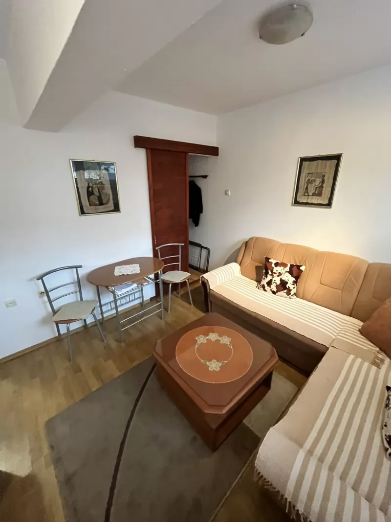 Stan,PETROVARADIN,PETROVARADIN,kv: 48, € 230, ID: 9101893 2