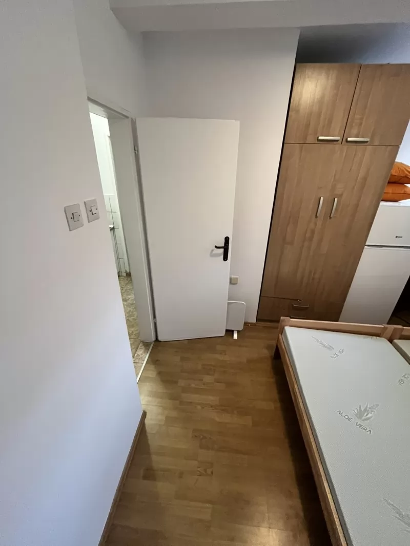 Stan,PETROVARADIN,PETROVARADIN,kv: 48, € 230, ID: 9101893 6