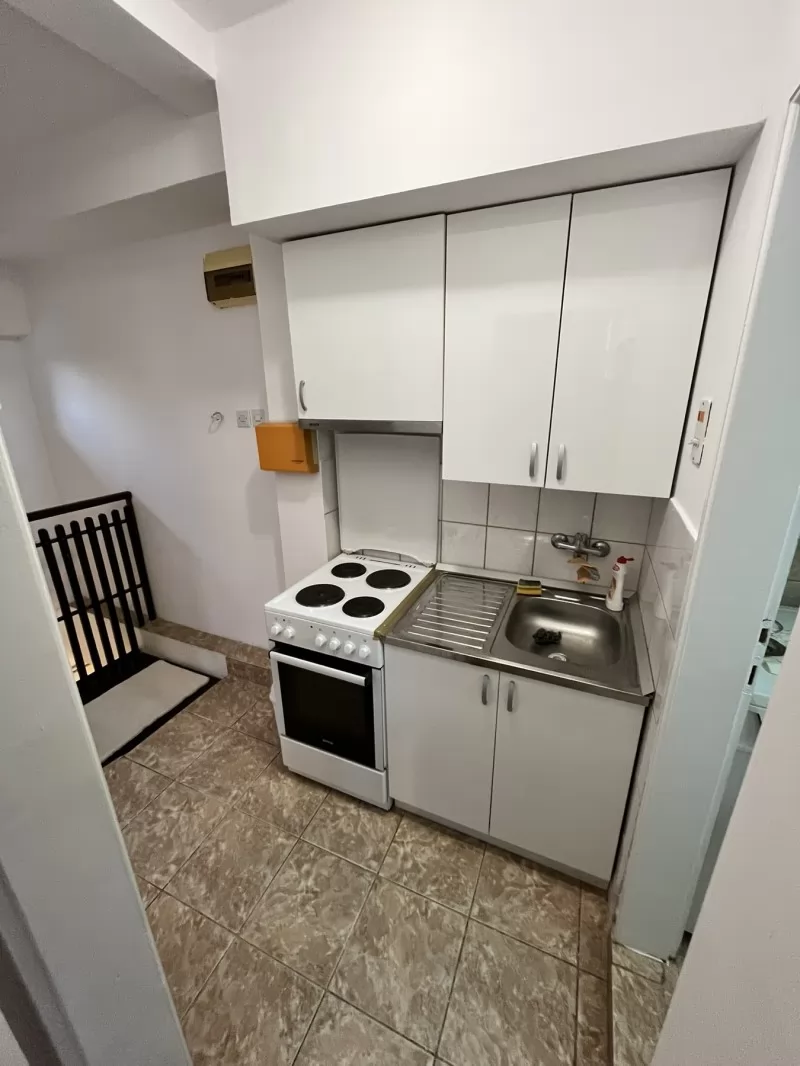 Stan,PETROVARADIN,PETROVARADIN,kv: 48, € 230, ID: 9101893 8