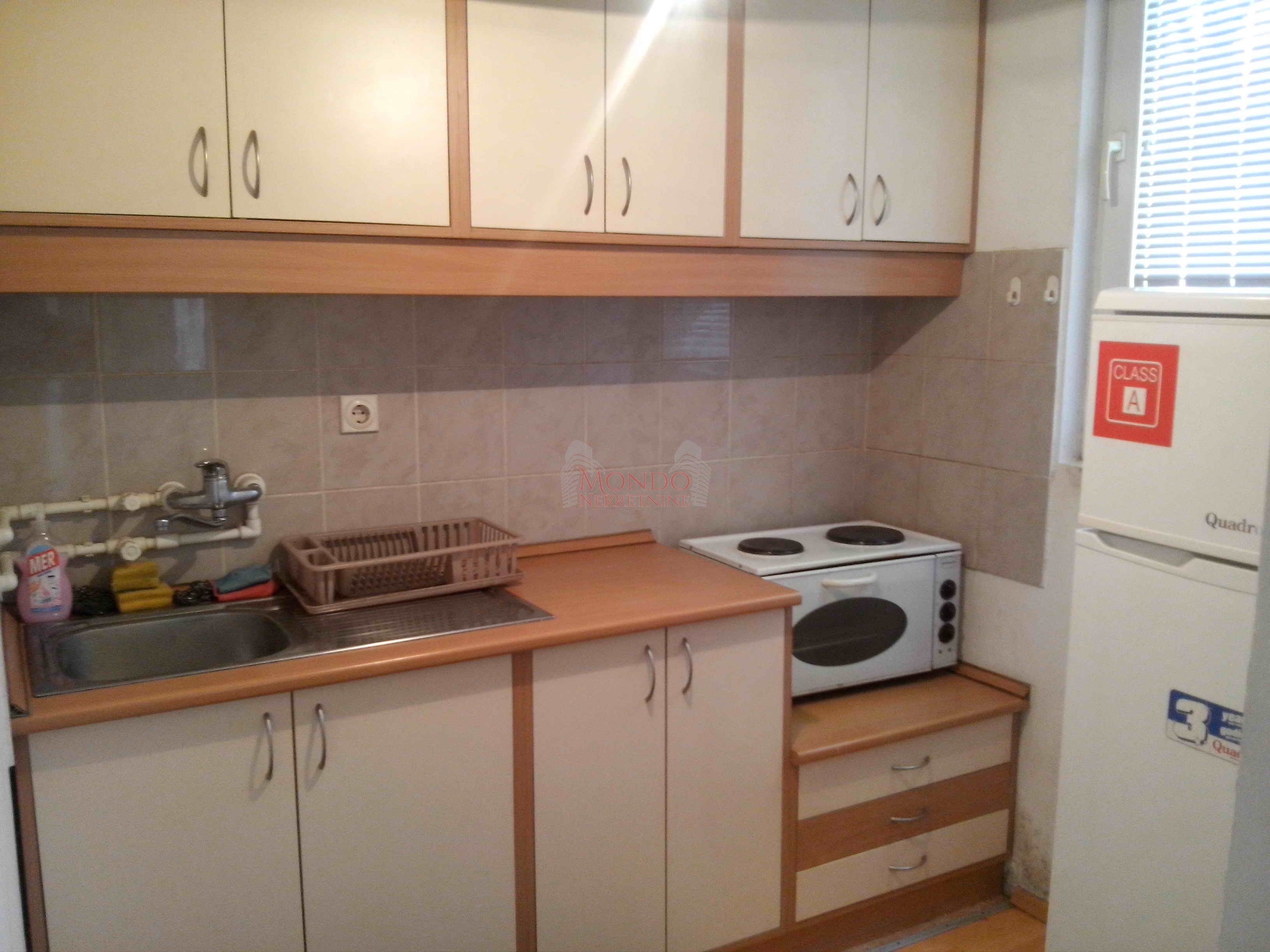 Garsonjera na Paliluli kod Difa i FZNR, ul Gavrila Principa 3