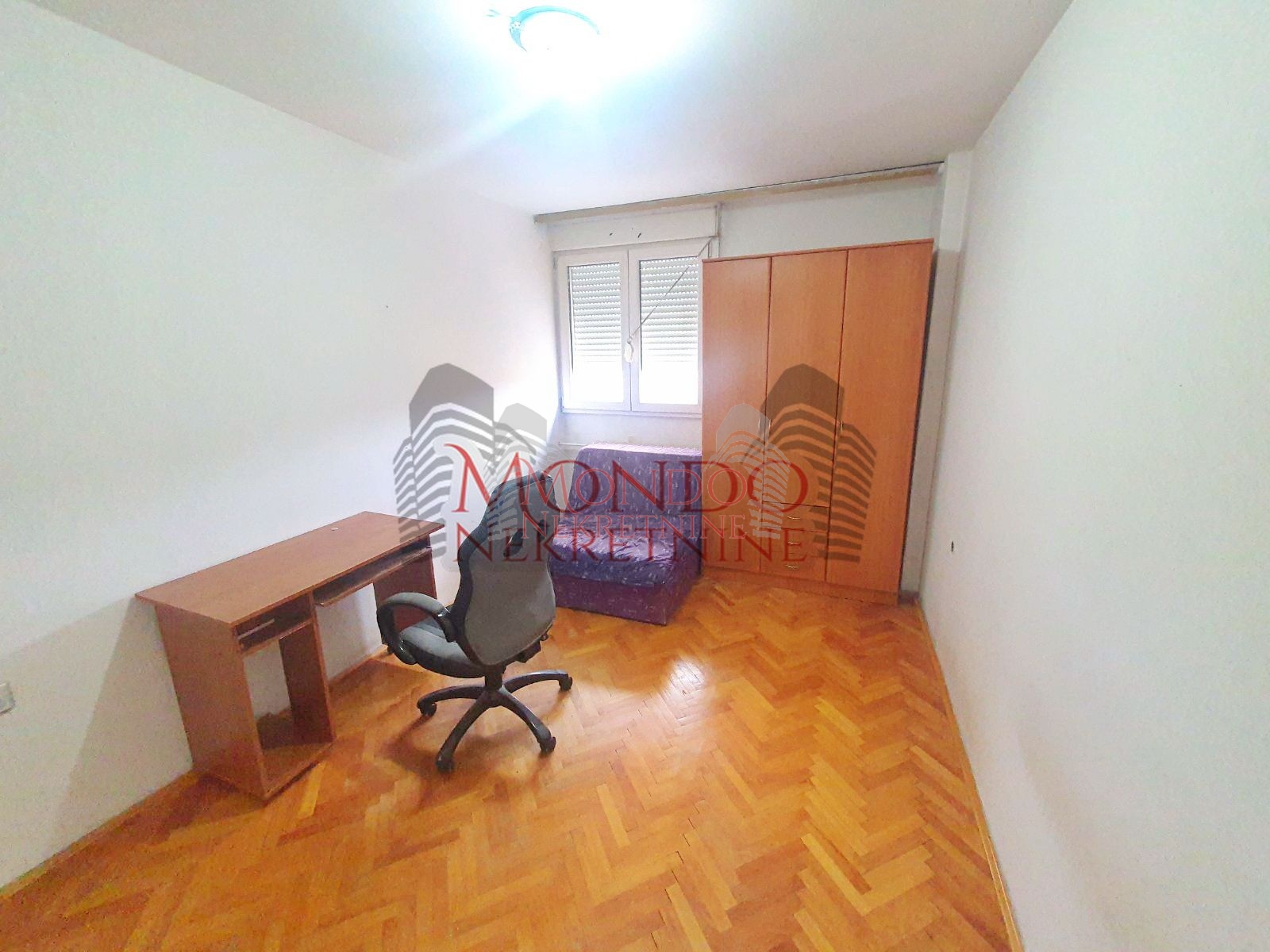 Dvoiposoban stan na Bulevaru Nemanjića 11