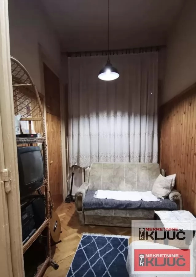 TRG REPUBLIKE, 58 m2, Dvoiposoban, Salonski,Visoko prizemlje ka dvoristu 6