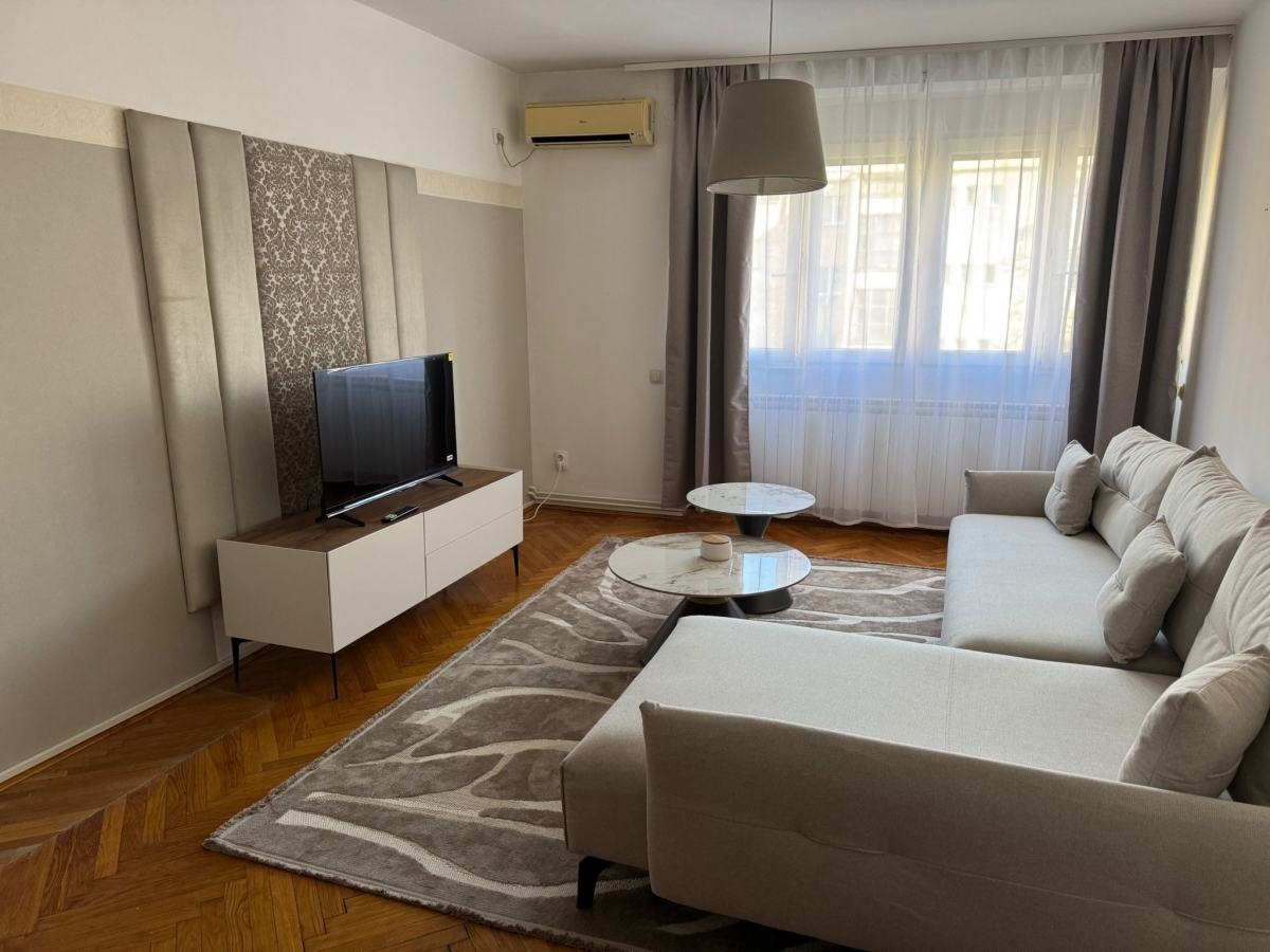 Izdavanje Dvosoban lux stan u Centru Beograda 1