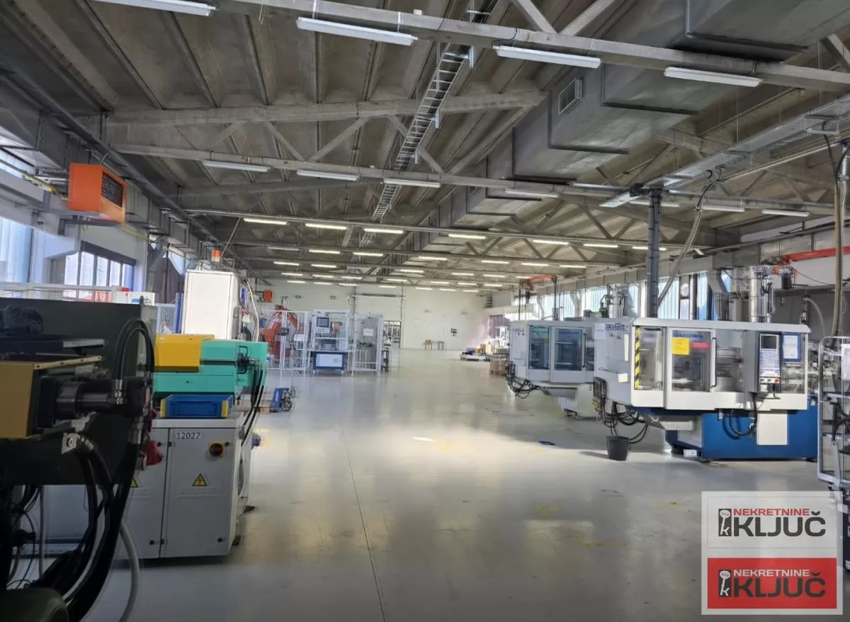 INDUSTRIJSKA ZONA-SEVER IZDAJE SE VIŠENAMENSKA HALA 1