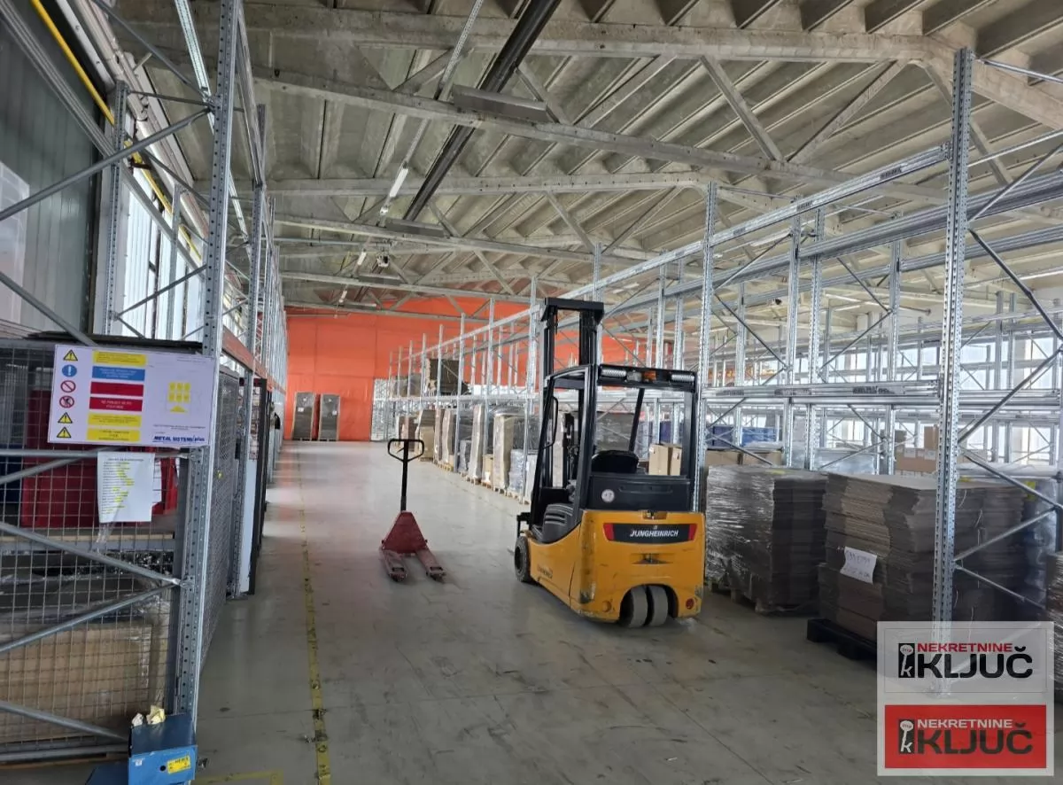 INDUSTRIJSKA ZONA-SEVER IZDAJE SE VIŠENAMENSKA HALA 4
