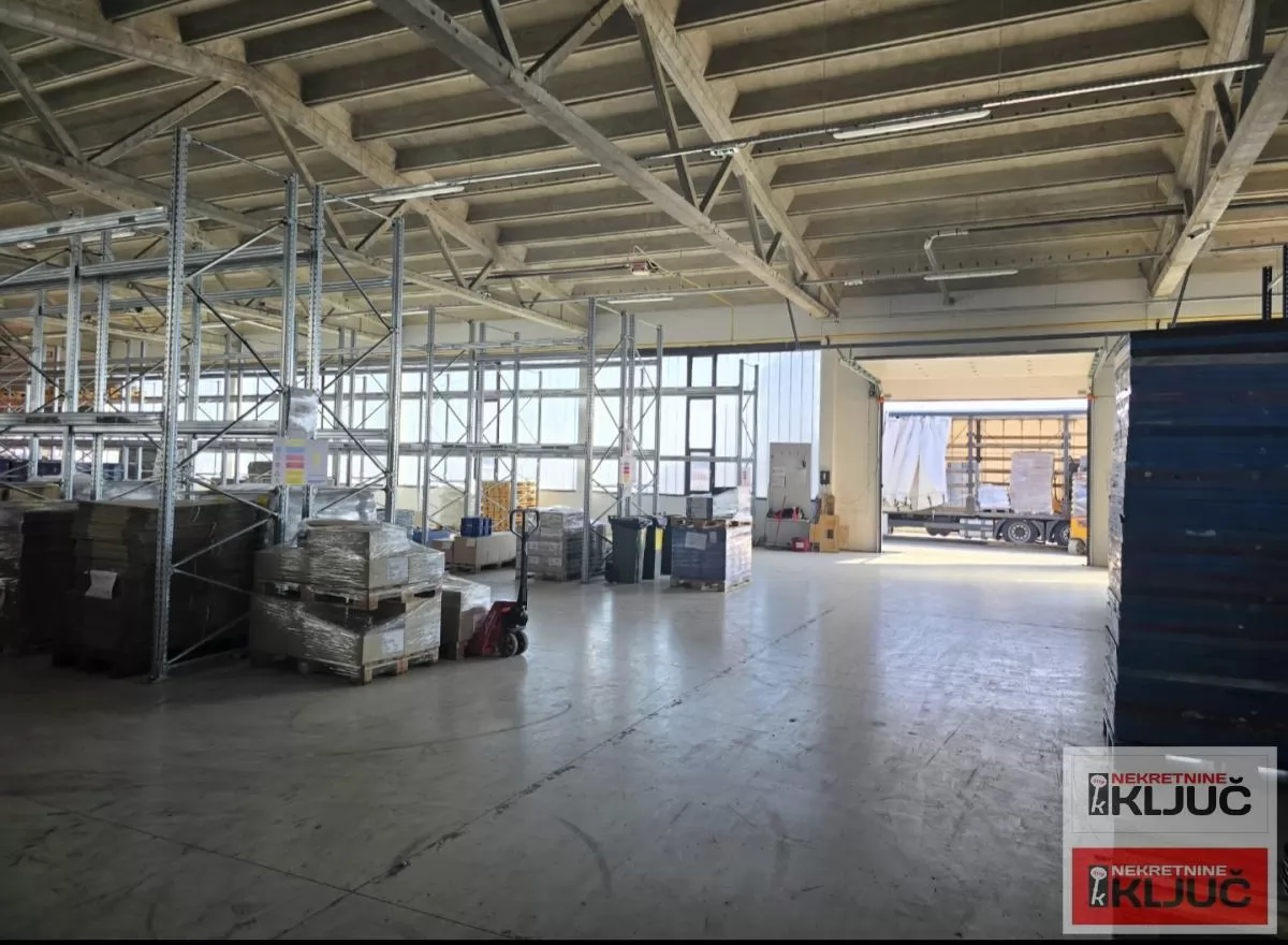 INDUSTRIJSKA ZONA-SEVER IZDAJE SE VIŠENAMENSKA HALA 7