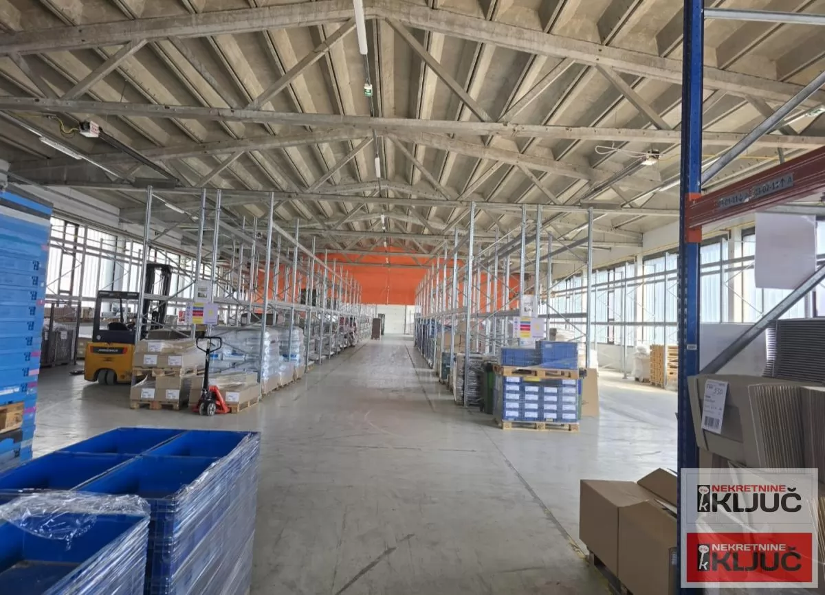 INDUSTRIJSKA ZONA-SEVER IZDAJE SE VIŠENAMENSKA HALA 9