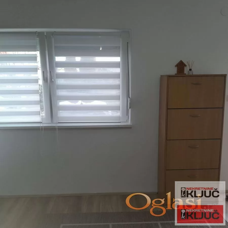 Izdaje se odlicna NOVA garsonjera na Adicama 7