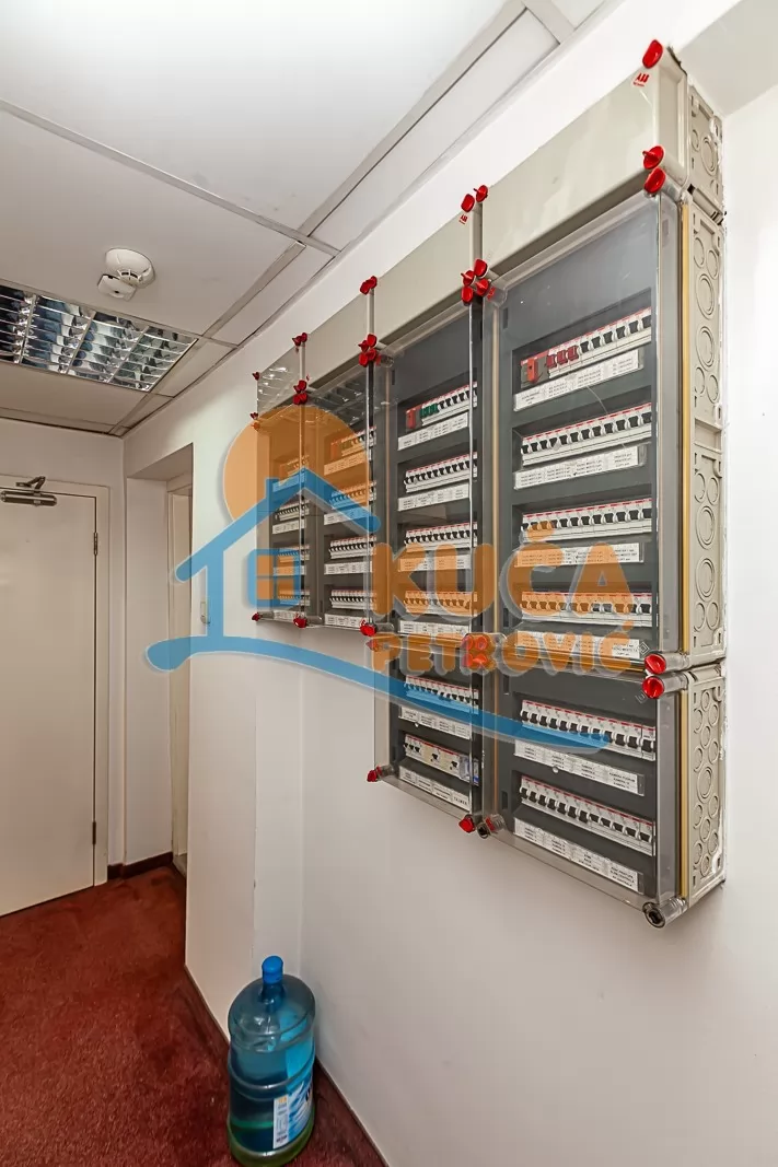 Lokal, 400 m2, Centar, Nikole Pašića ID: p-010974 13