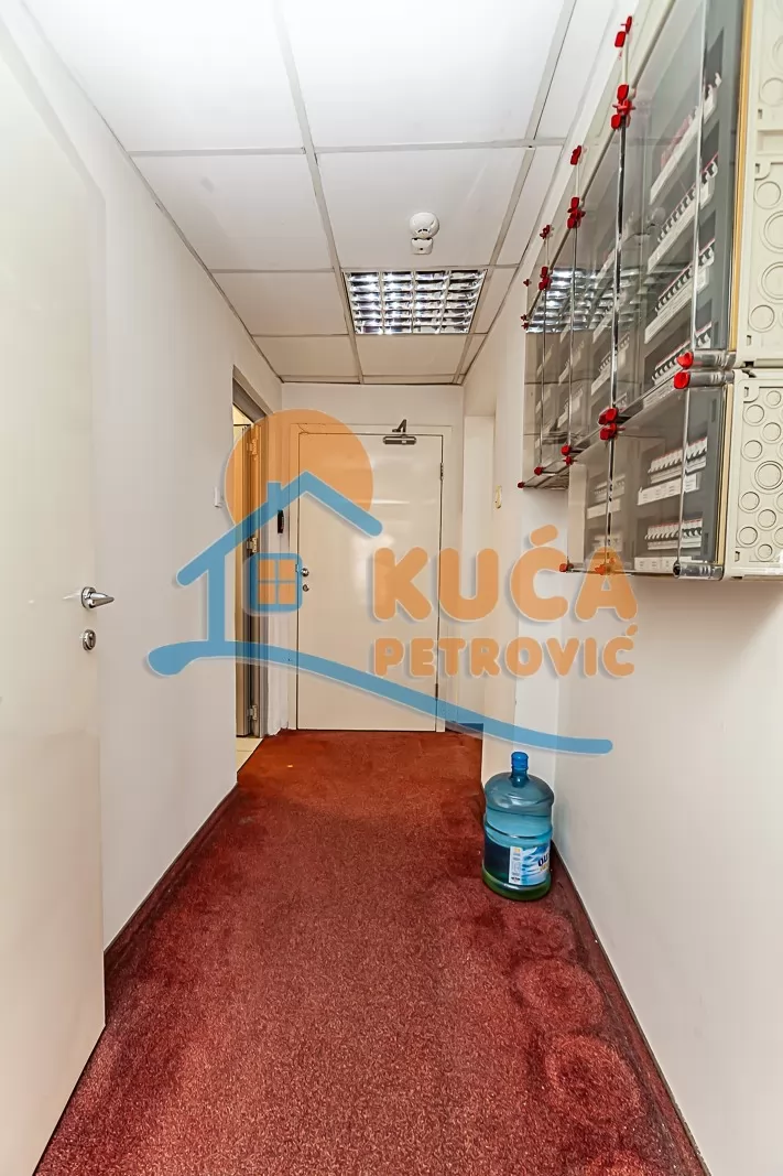 Lokal, 400 m2, Centar, Nikole Pašića ID: p-010974 15