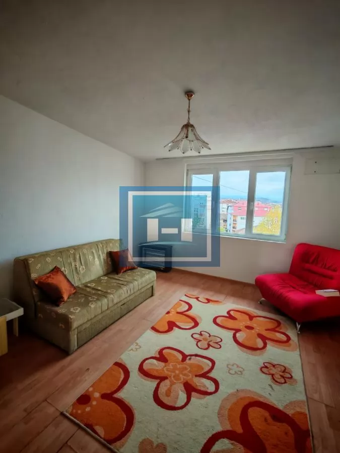 Potpuno namešten stan za izdavanje 13