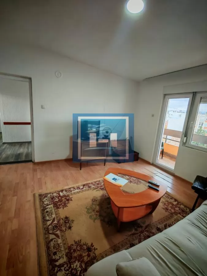 Potpuno namešten stan za izdavanje 9