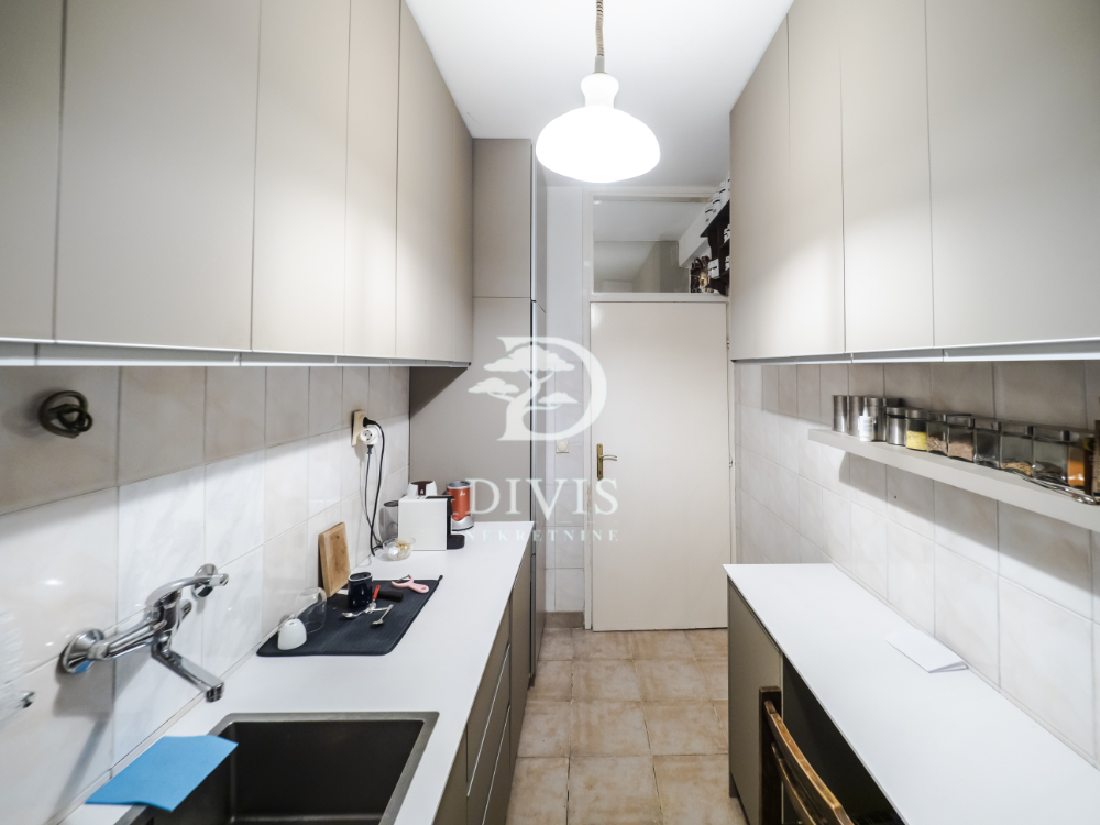 Mileševska  Crveni krst  4 0 dvoetažni stan  89m2 3