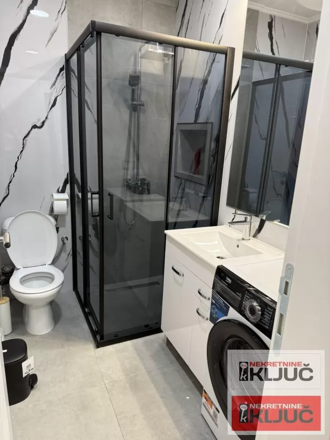 BULEVAR OSLOBOĐENJA IZDAJE SE MODERNO OPREMLJENA GARSONJERA 8