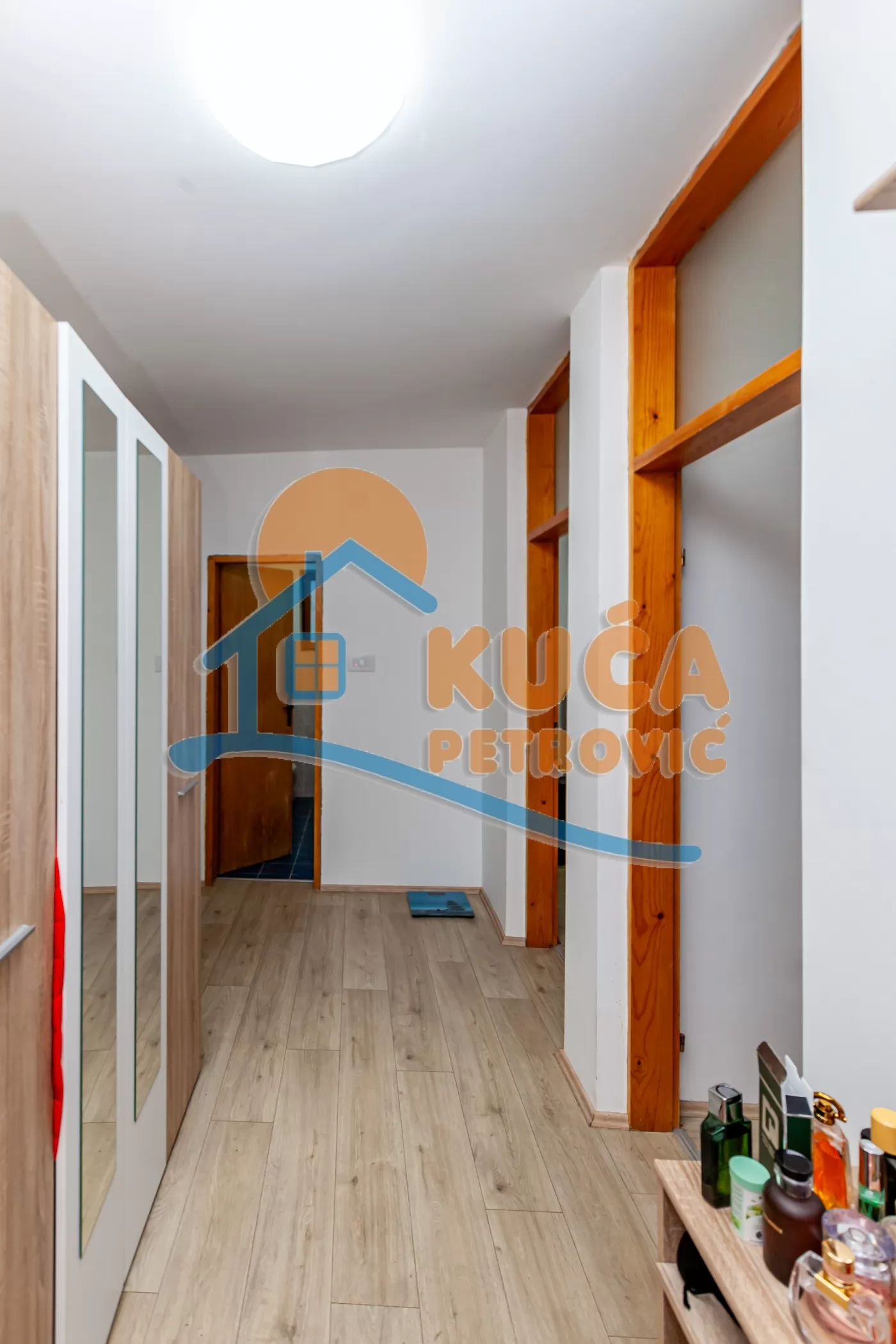 četvorosobna kuća, 290 m2, Palilula, Ledena stena ID: p-015228 12