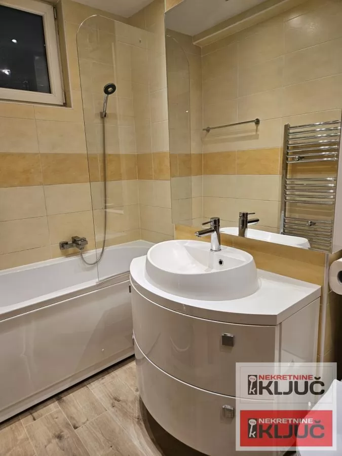 GRBAVICA IZDAJE SE DVOIPOSOBAN MODERNO OPREMLJEN STAN SA GARAŽNIM MESTOM 10
