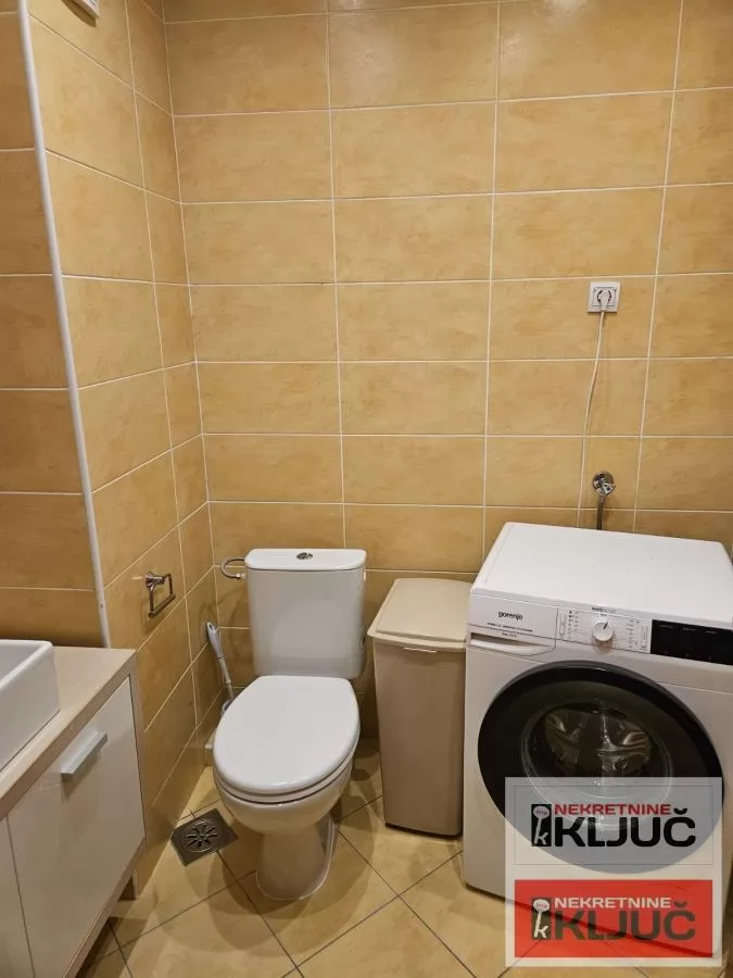 GRBAVICA IZDAJE SE DVOIPOSOBAN MODERNO OPREMLJEN STAN SA GARAŽNIM MESTOM 13