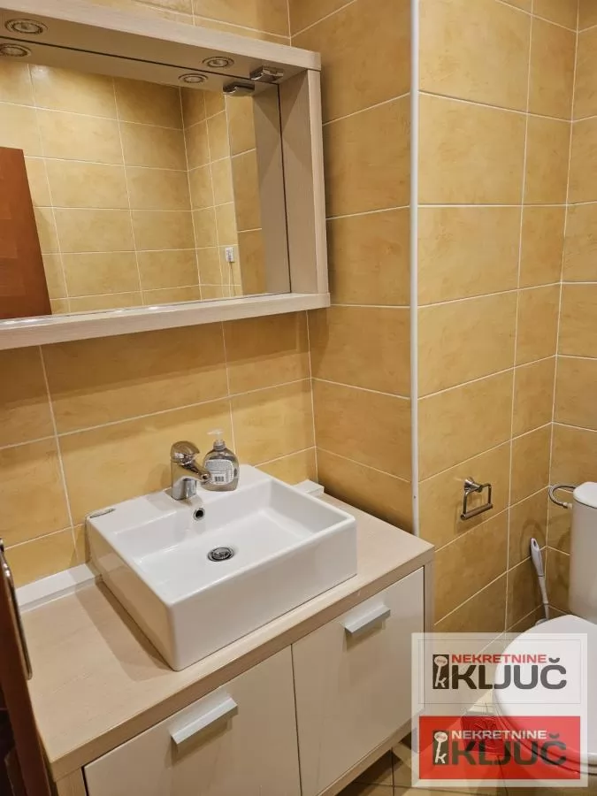 GRBAVICA IZDAJE SE DVOIPOSOBAN MODERNO OPREMLJEN STAN SA GARAŽNIM MESTOM 14