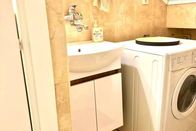 Renoviran 1 5 stan na Obilićevom vencu  33m2 4