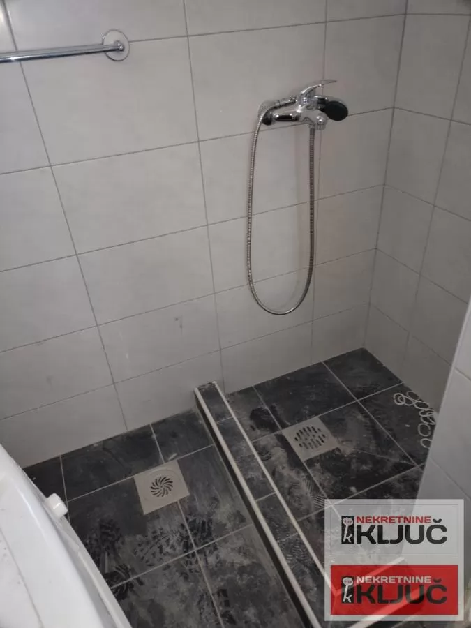 SREMSKA KAMENICA, 20m2, Garsonjera brzo useljiva 4