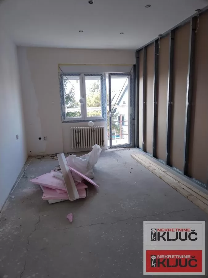 SREMSKA KAMENICA, 44m2, Dvosoban brzo useljiv 1