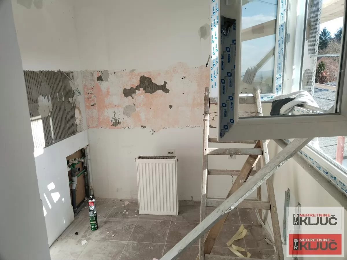 SREMSKA KAMENICA, 44m2, Dvosoban brzo useljiv 3