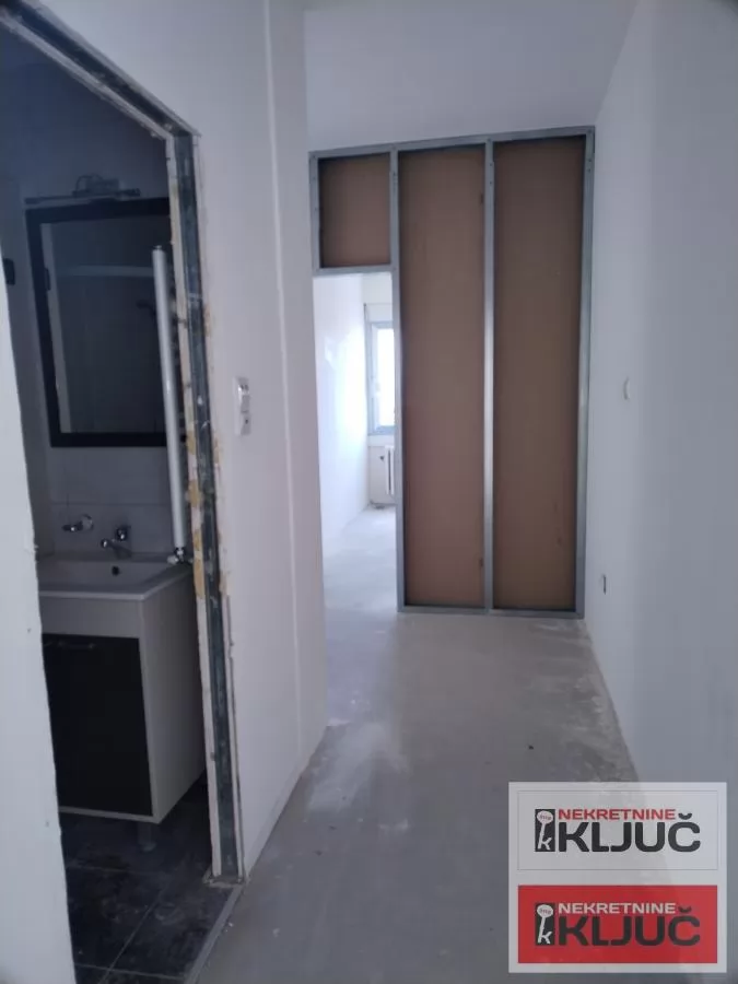 SREMSKA KAMENICA, 44m2, Dvosoban brzo useljiv 4