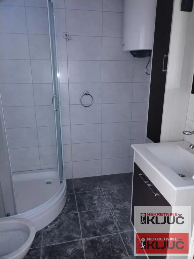 SREMSKA KAMENICA, 44m2, Dvosoban brzo useljiv 5