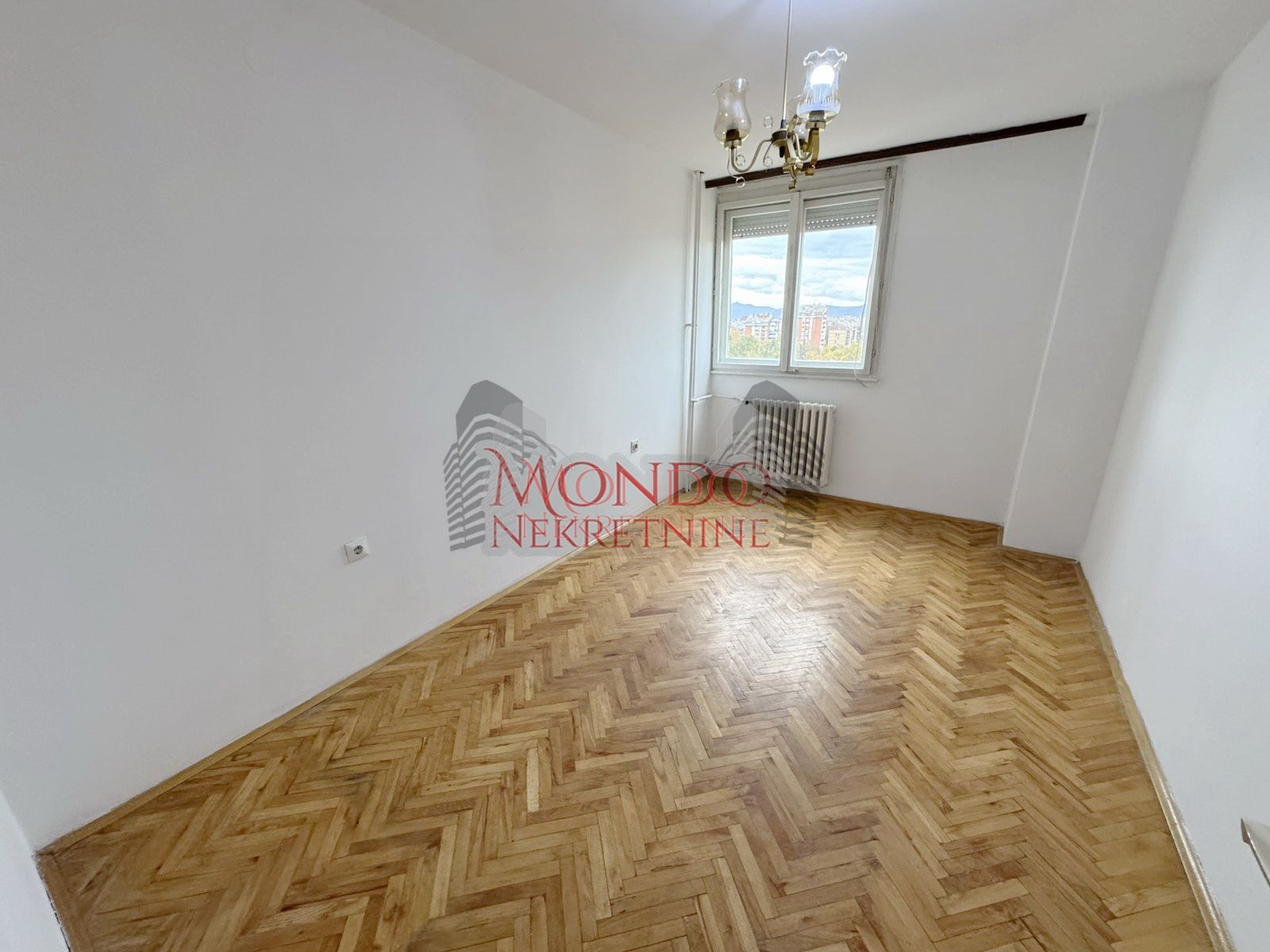 Dvosoban NENAMESTEN stan preko puta parka Sv. Save 7