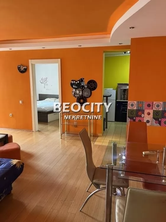 Dvosoban stan, 53 m2, Novi Sad, Bulevar oslobođenja ID: 124810 4