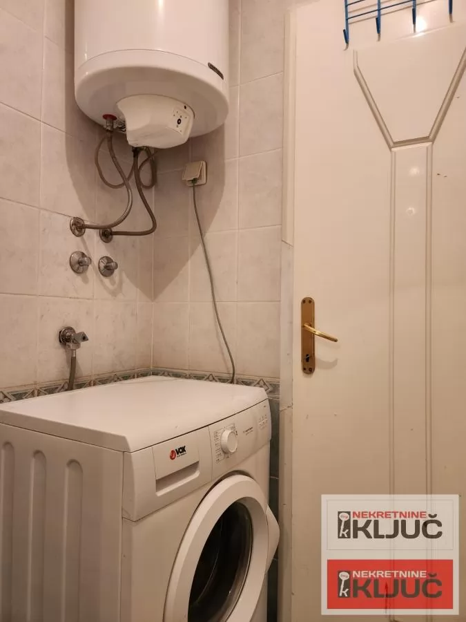 GRBAVICA IZDAJE SE JEDNOIPOSOBAN NAMEŠTEN STAN 12