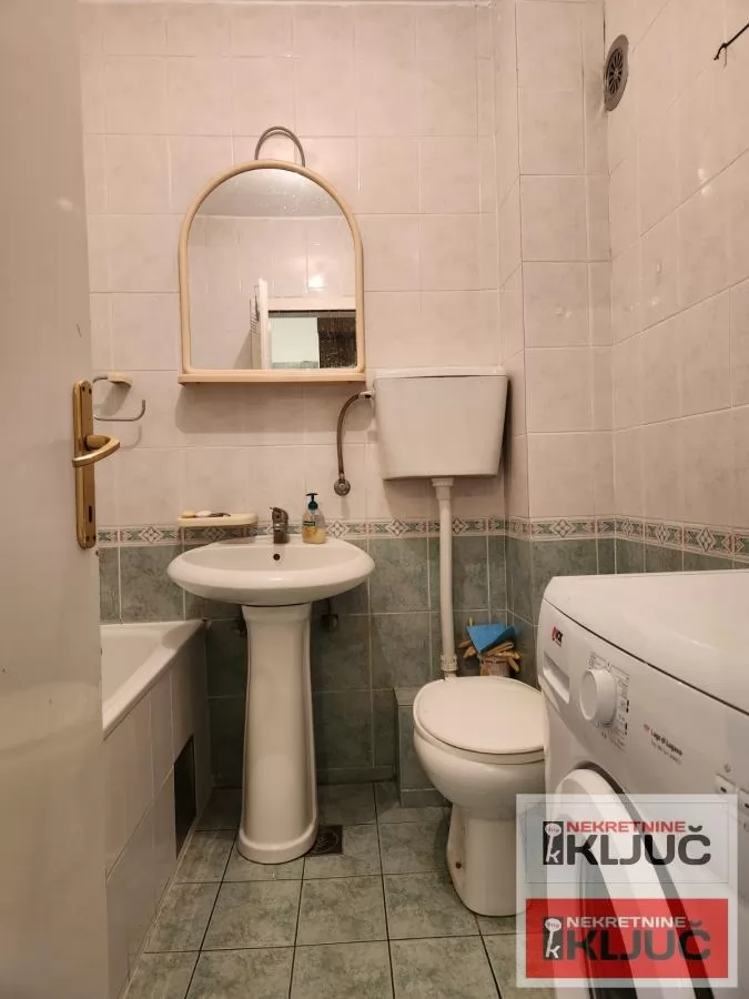 GRBAVICA IZDAJE SE JEDNOIPOSOBAN NAMEŠTEN STAN 15