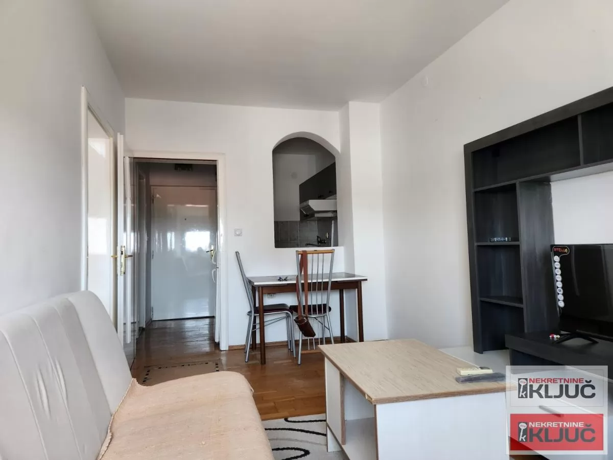 GRBAVICA IZDAJE SE JEDNOIPOSOBAN NAMEŠTEN STAN 2