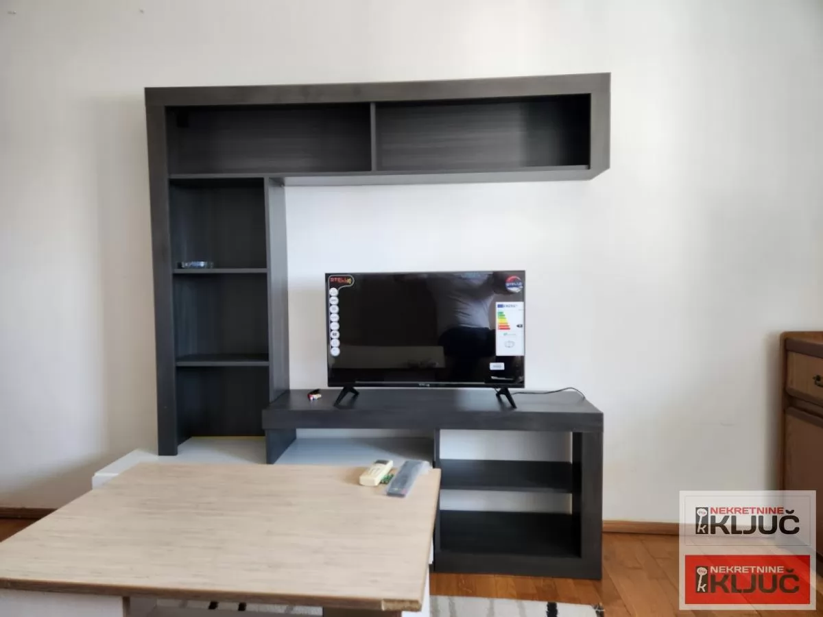 GRBAVICA IZDAJE SE JEDNOIPOSOBAN NAMEŠTEN STAN 3