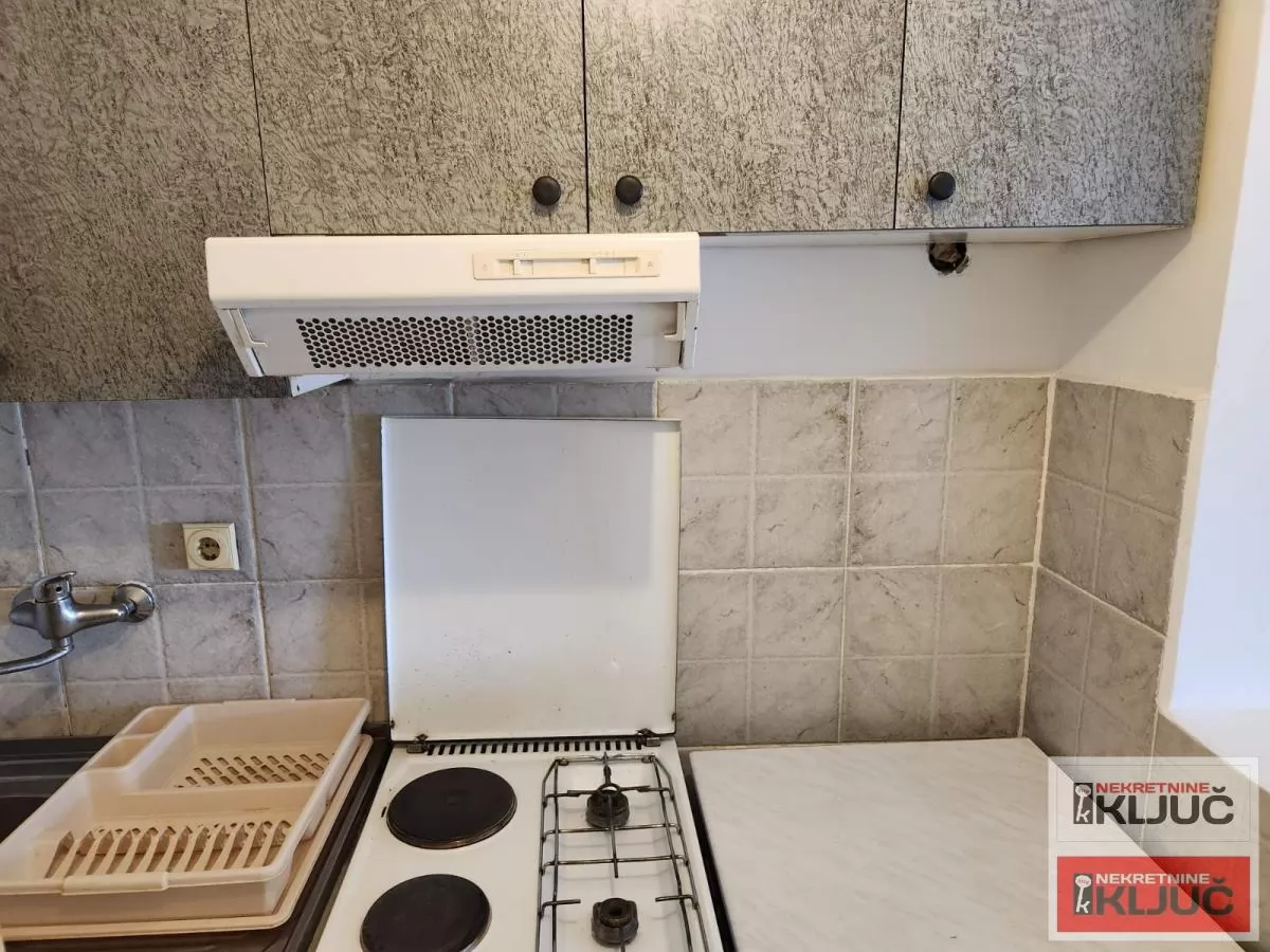 GRBAVICA IZDAJE SE JEDNOIPOSOBAN NAMEŠTEN STAN 6