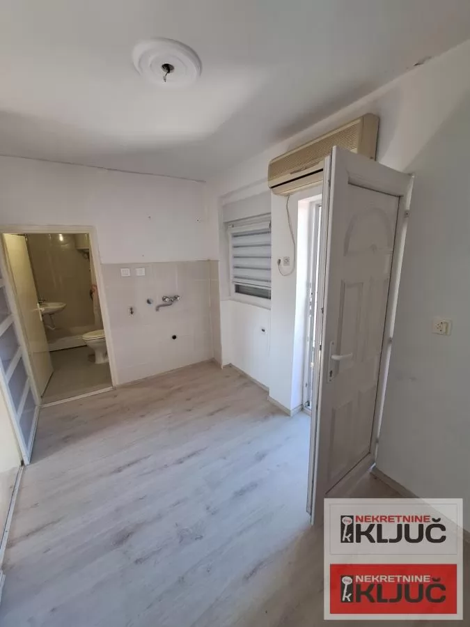 PODBARA, 29m2, Jednoiposoban, Useljiv 2