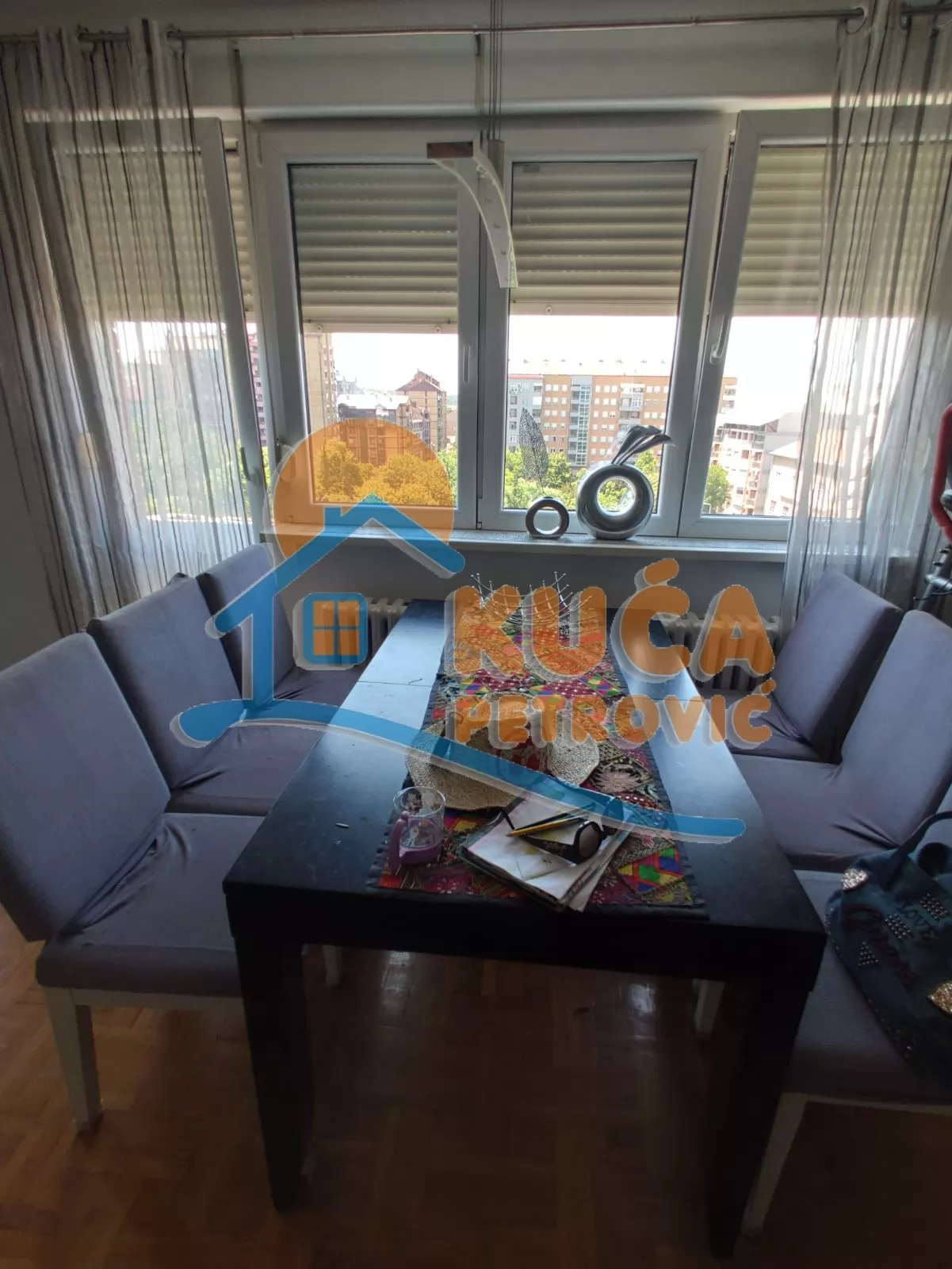 Trosoban stan, 72 m2, Centar, Trg kralja Aleksandra Ujedinitelja ID: i-06148 8