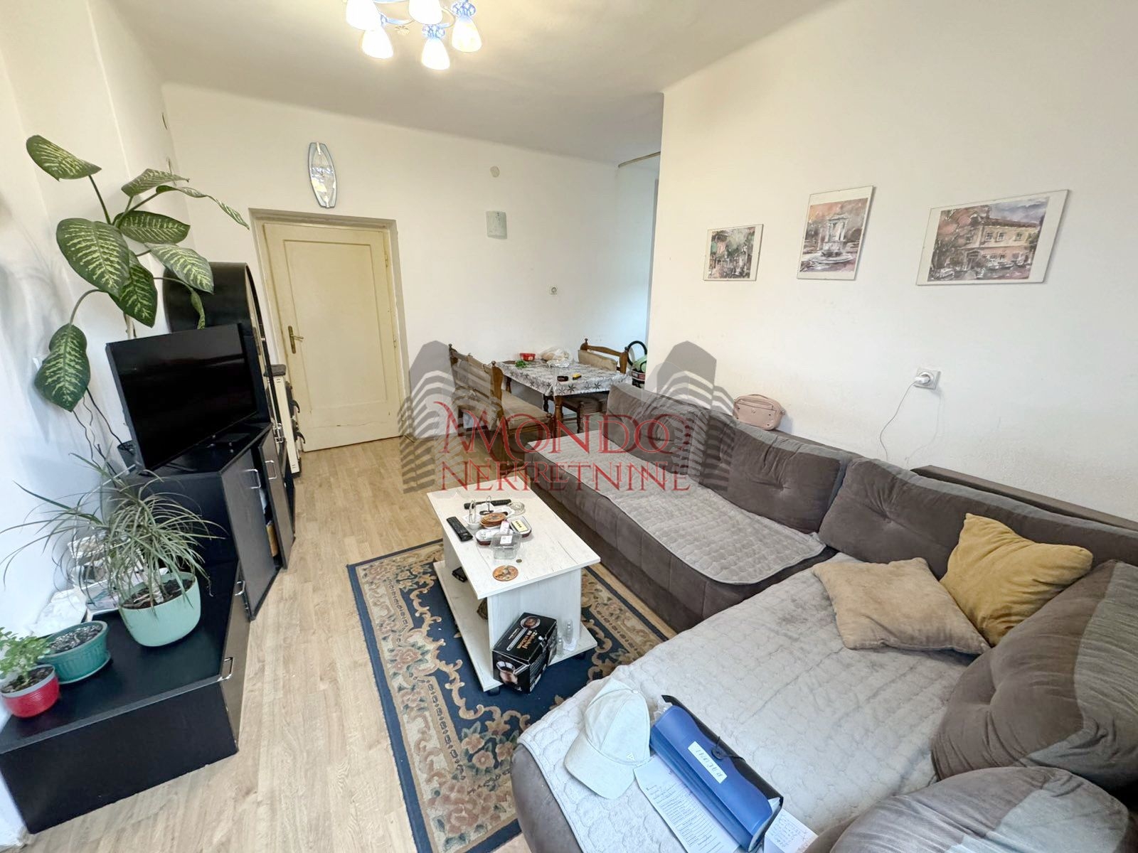 Dvoiposoban stan u blizini parka Cair i OS Ucitelj Tasa 3